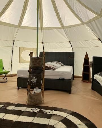 Natuur-Like Glamping In Bosland NeerNeerpelt Zewnętrze zdjęcie