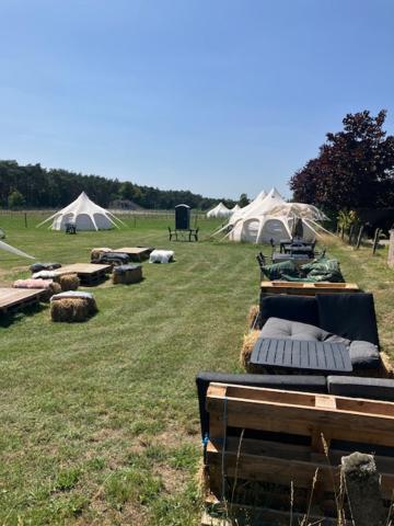 Natuur-Like Glamping In Bosland NeerNeerpelt Zewnętrze zdjęcie