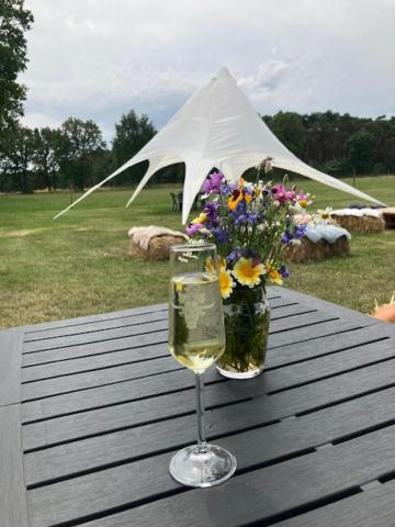 Natuur-Like Glamping In Bosland NeerNeerpelt Zewnętrze zdjęcie